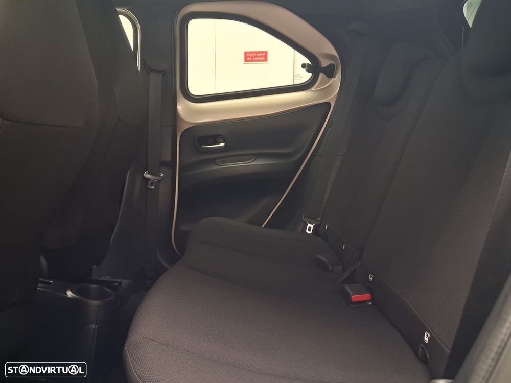 Toyota Aygo X 1.0 Pulse - 12