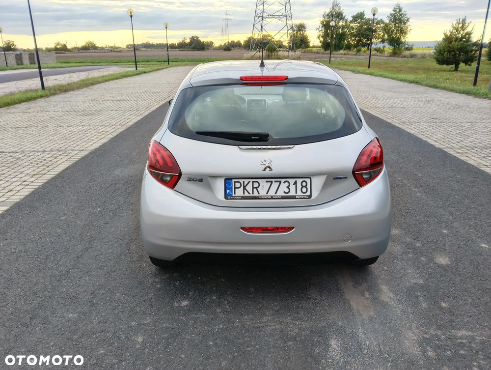 Peugeot 208 1.2 PureTech Style - 14