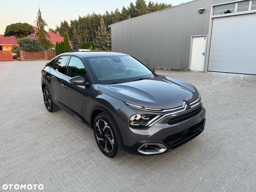 Citroën C4 BlueHDi 130 Stop&Start EAT8 SHINE - 3