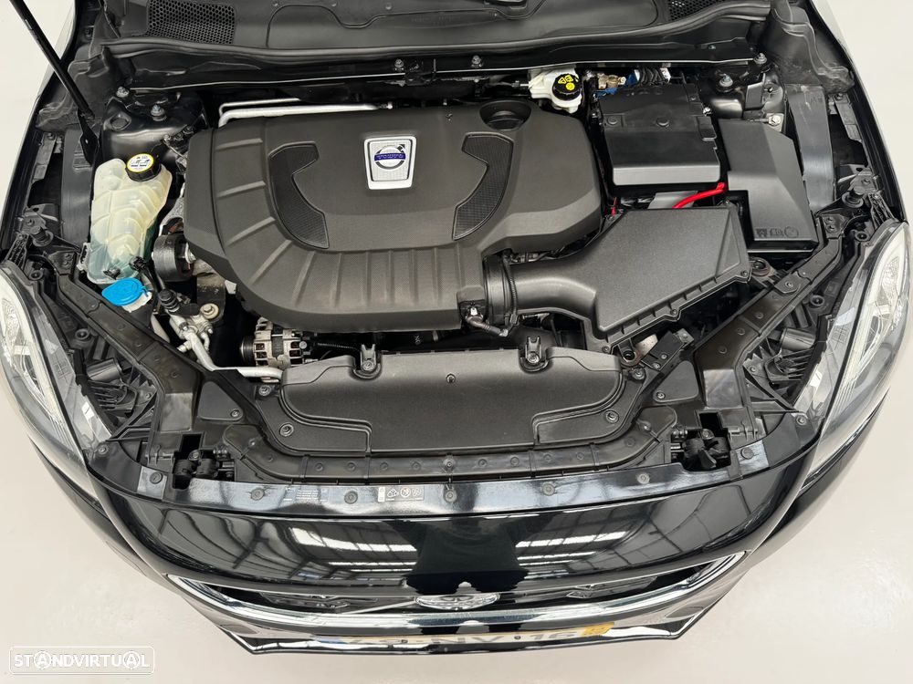 Volvo V40 2.0 D4 Momentum - 13