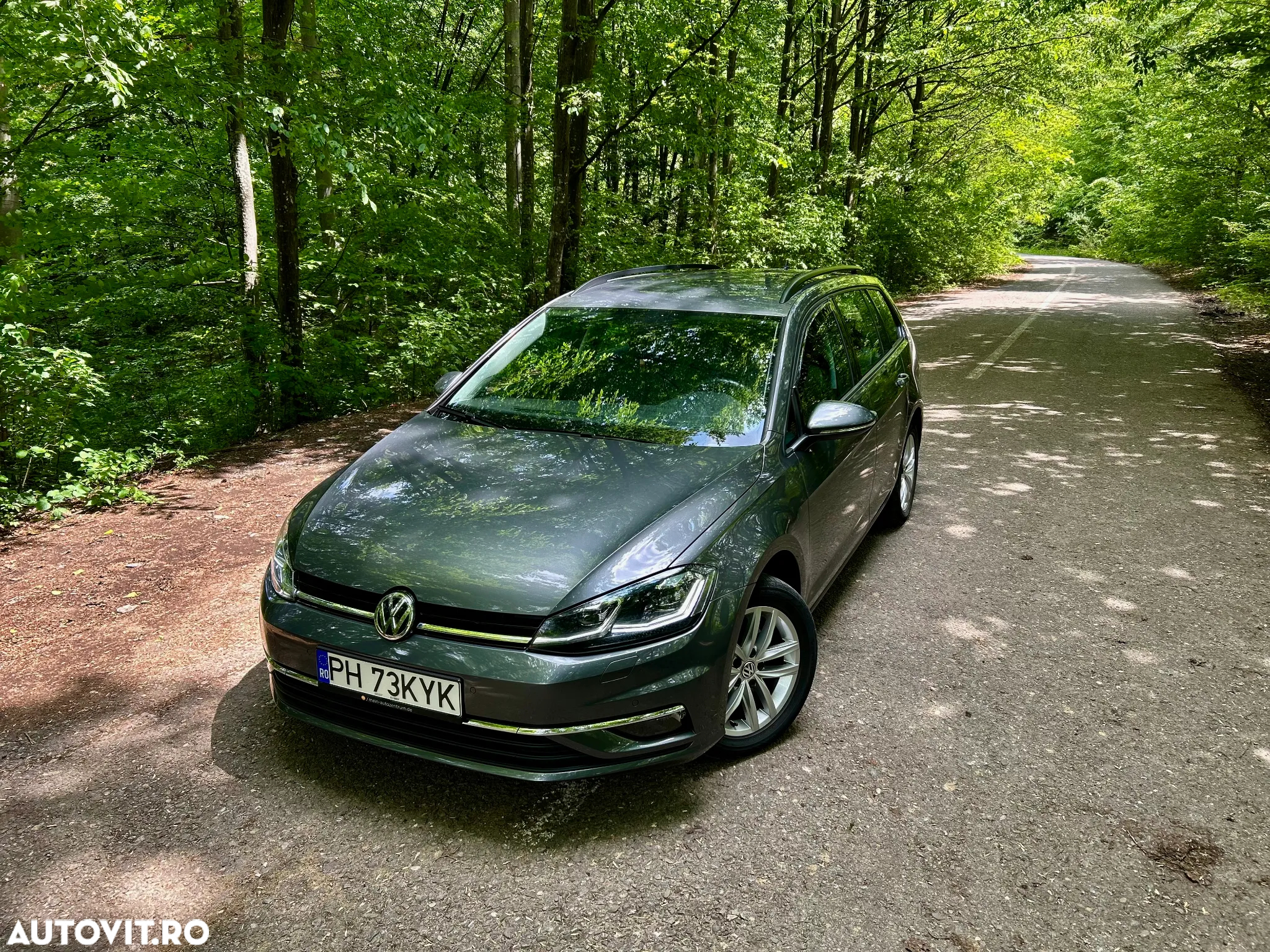 Volkswagen Golf 1.6 TDI DSG Comfortline - 3