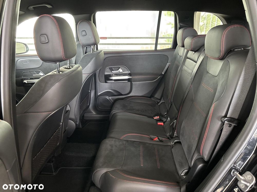 Mercedes-Benz GLB - 22