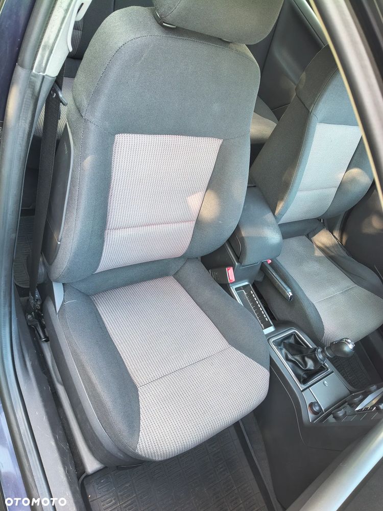 Opel Vectra 1.9 CDTI Essentia - 12