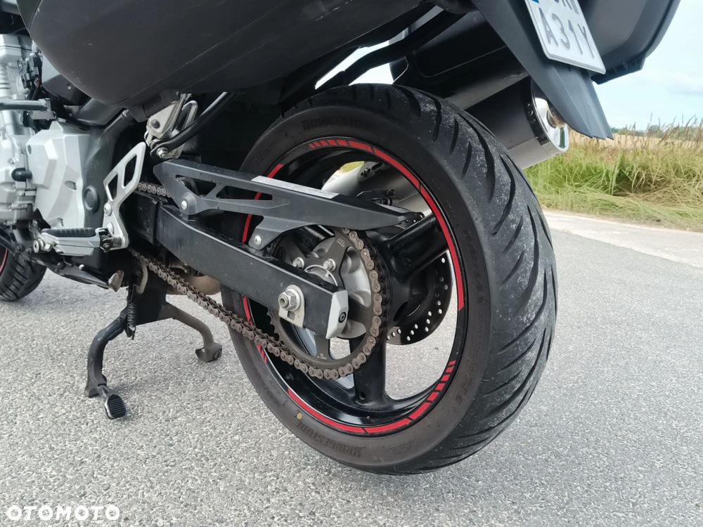 Suzuki Bandit - 25