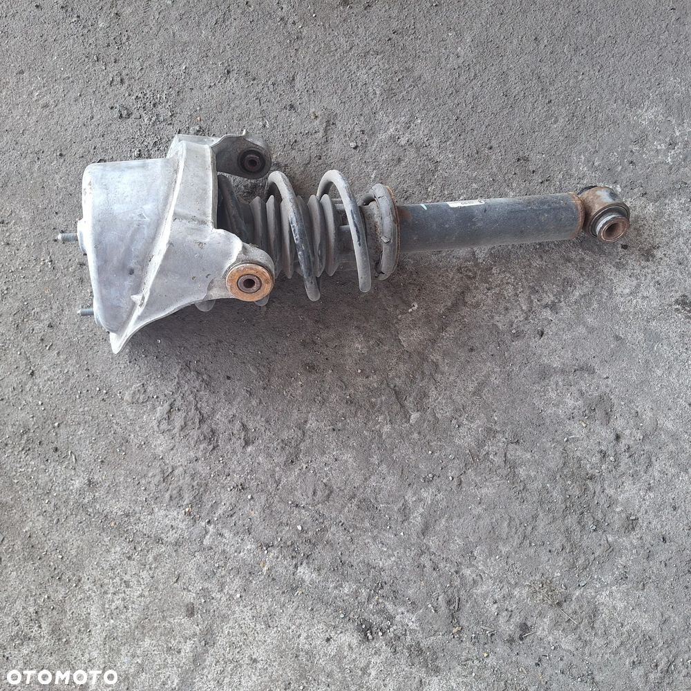 MCPERSON AMORTYZATOR PRAWY LEWY PEUGEOT 407 - 2
