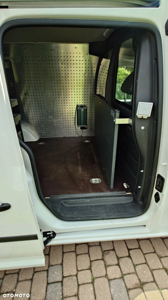 Volkswagen Caddy - 17