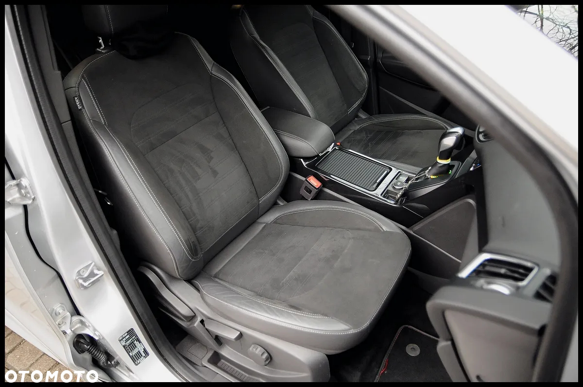 Ford Kuga 2.0 TDCi 4WD Titanium - 29