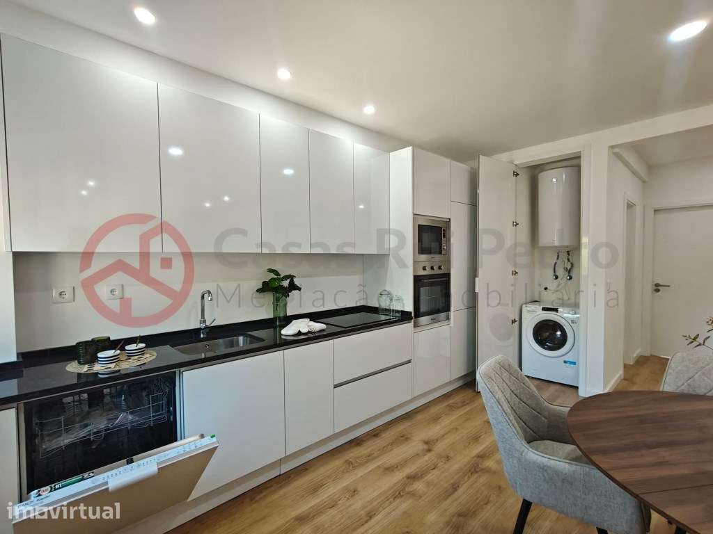 Apartamento T3 totalmente remodelado com elevador em Benfica, Lisboa - Grande imagem: 2/30