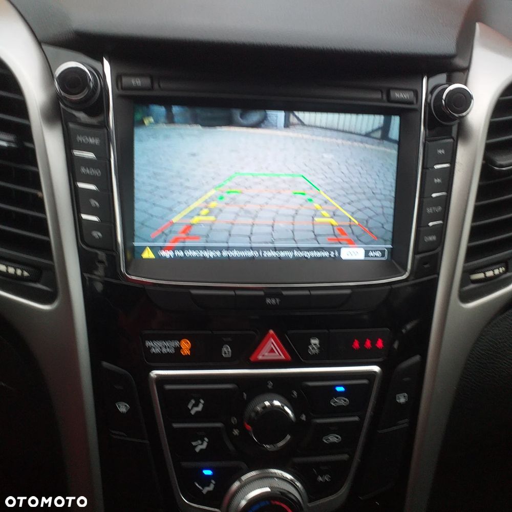 Hyundai i30 1.4 Intro Edition - 21