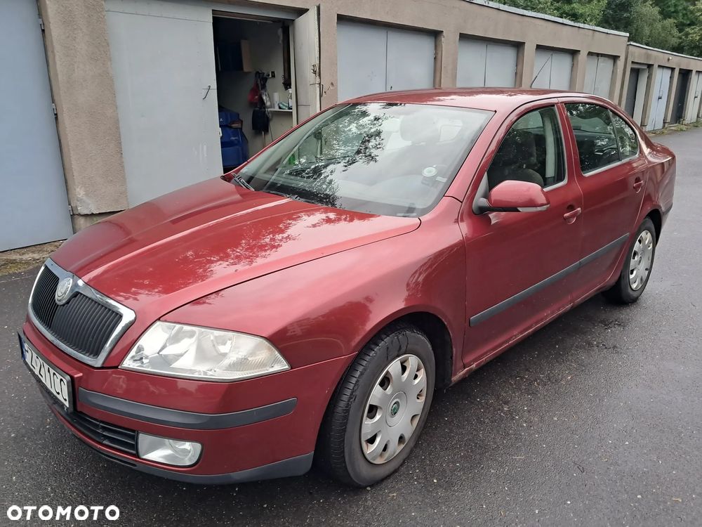 Skoda Octavia 1.6 Ambiente - 3