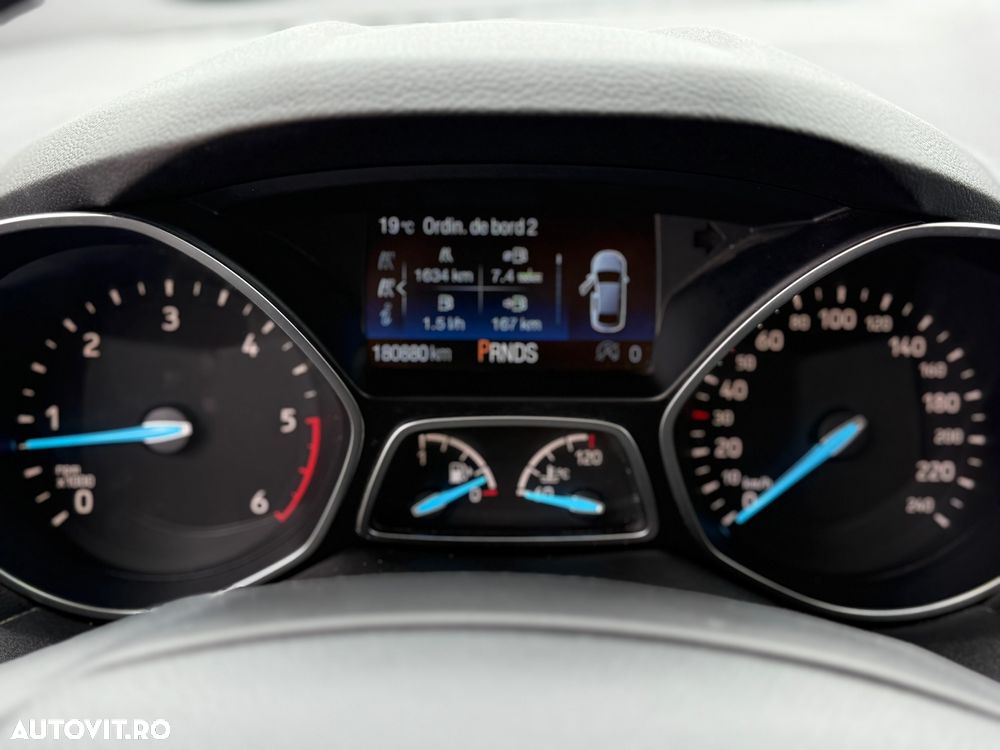 Ford Kuga 2.0 TDCi Powershift 4WD Titanium - 10