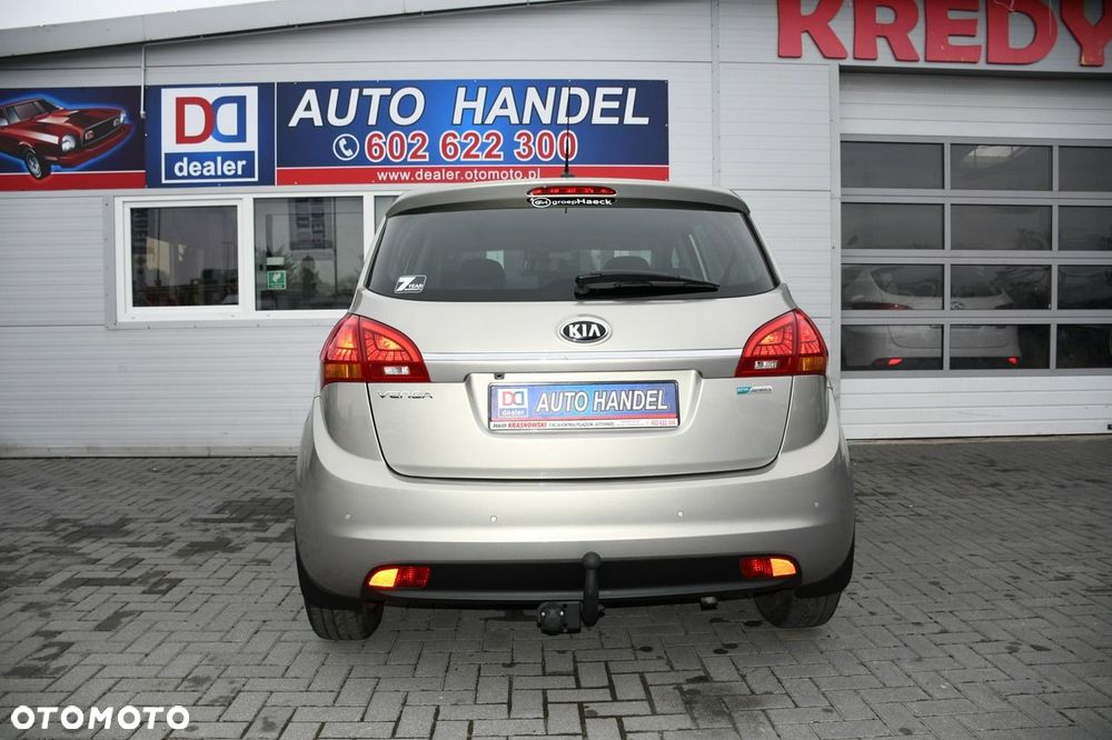 Kia Venga - 15