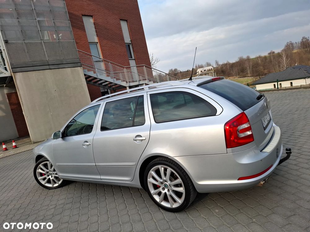 Skoda Octavia 2.0 TDI CR DPF RS - 15