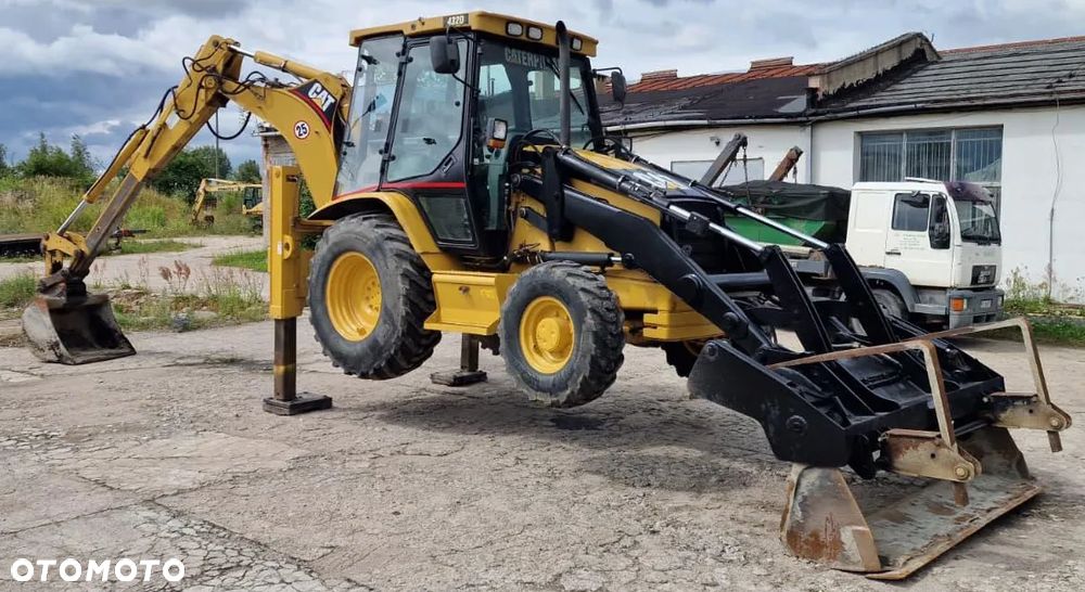 Caterpillar 432D - 12
