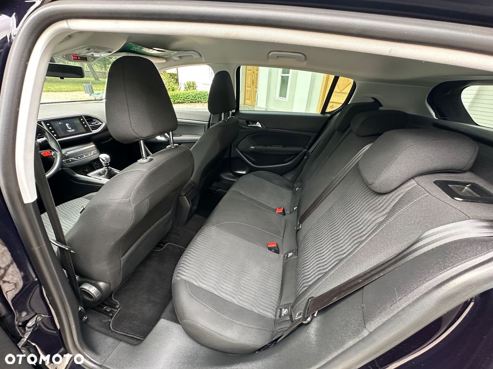 Peugeot 308 1.6 BlueHDi Business Line S&S - 33