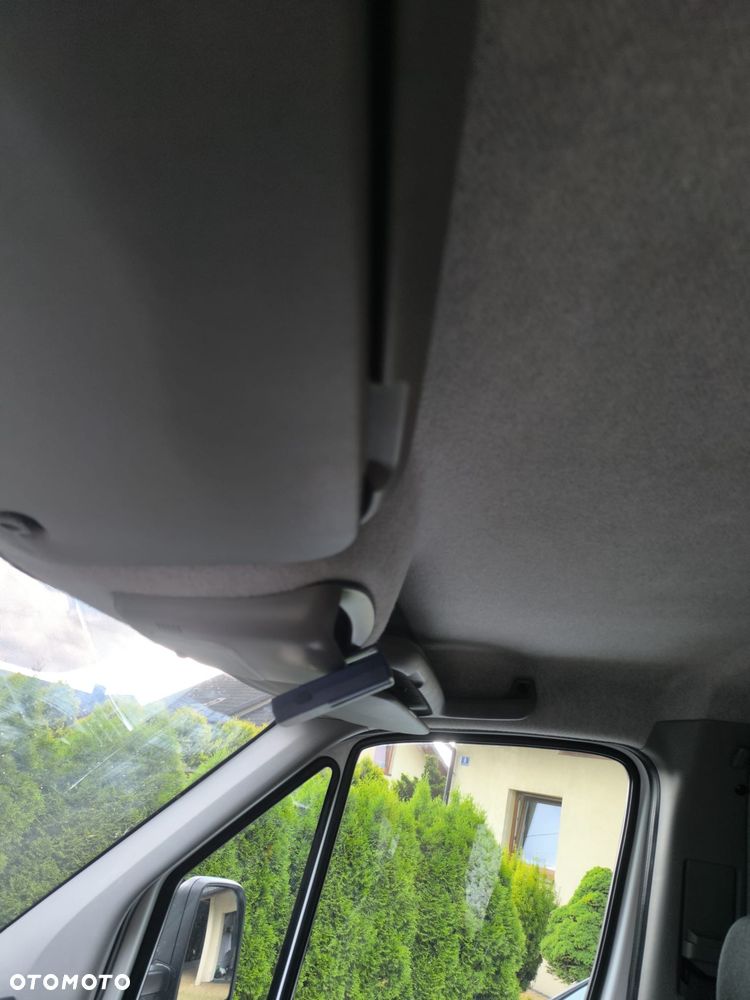 Mercedes-Benz SPRINTER - 28