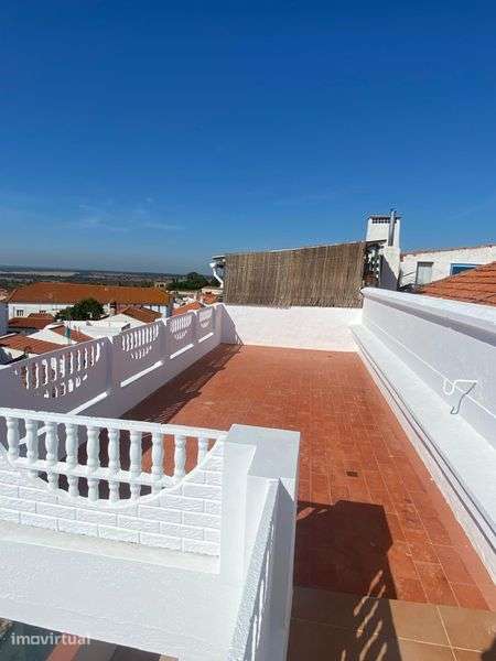 Andar de moradia com terraco - Grande imagem: 2/12