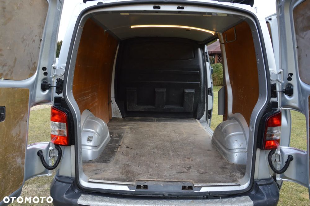 Volkswagen Transporter - 25