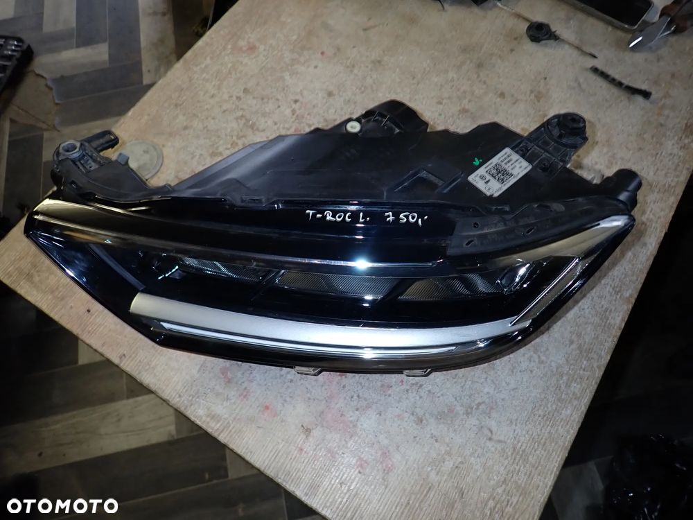 VW T-ROC LAMPA LEWY PRZÓD EUROPA - 1