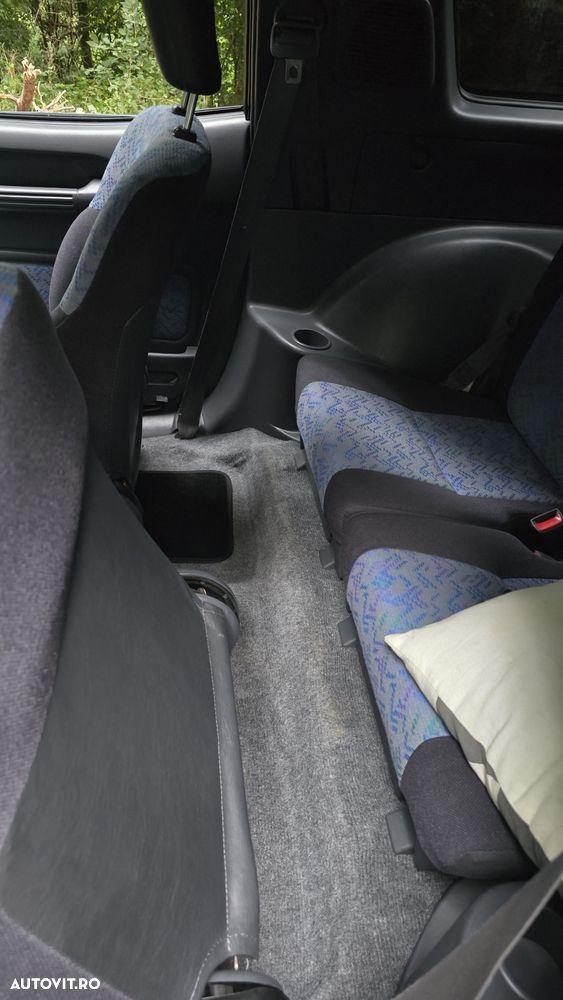 Toyota RAV4 - 23