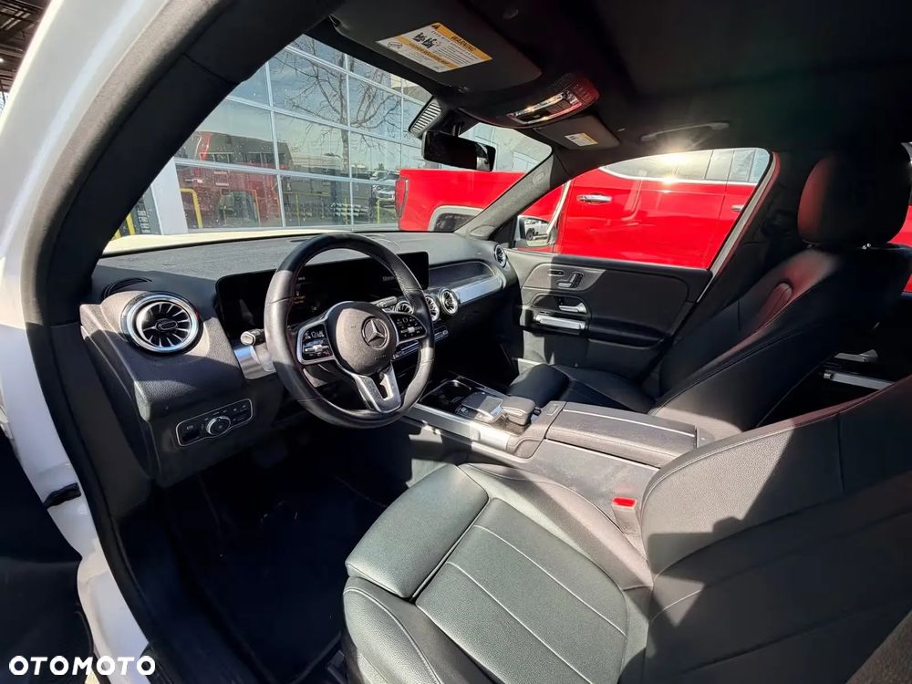 Mercedes-Benz GLB 250 4Matic 8G-DCT AMG Line - 5