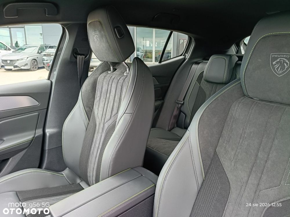 Peugeot 408 - 13