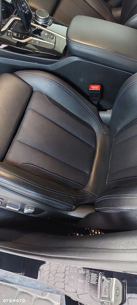 BMW Seria 5 530d Luxury Line - 11