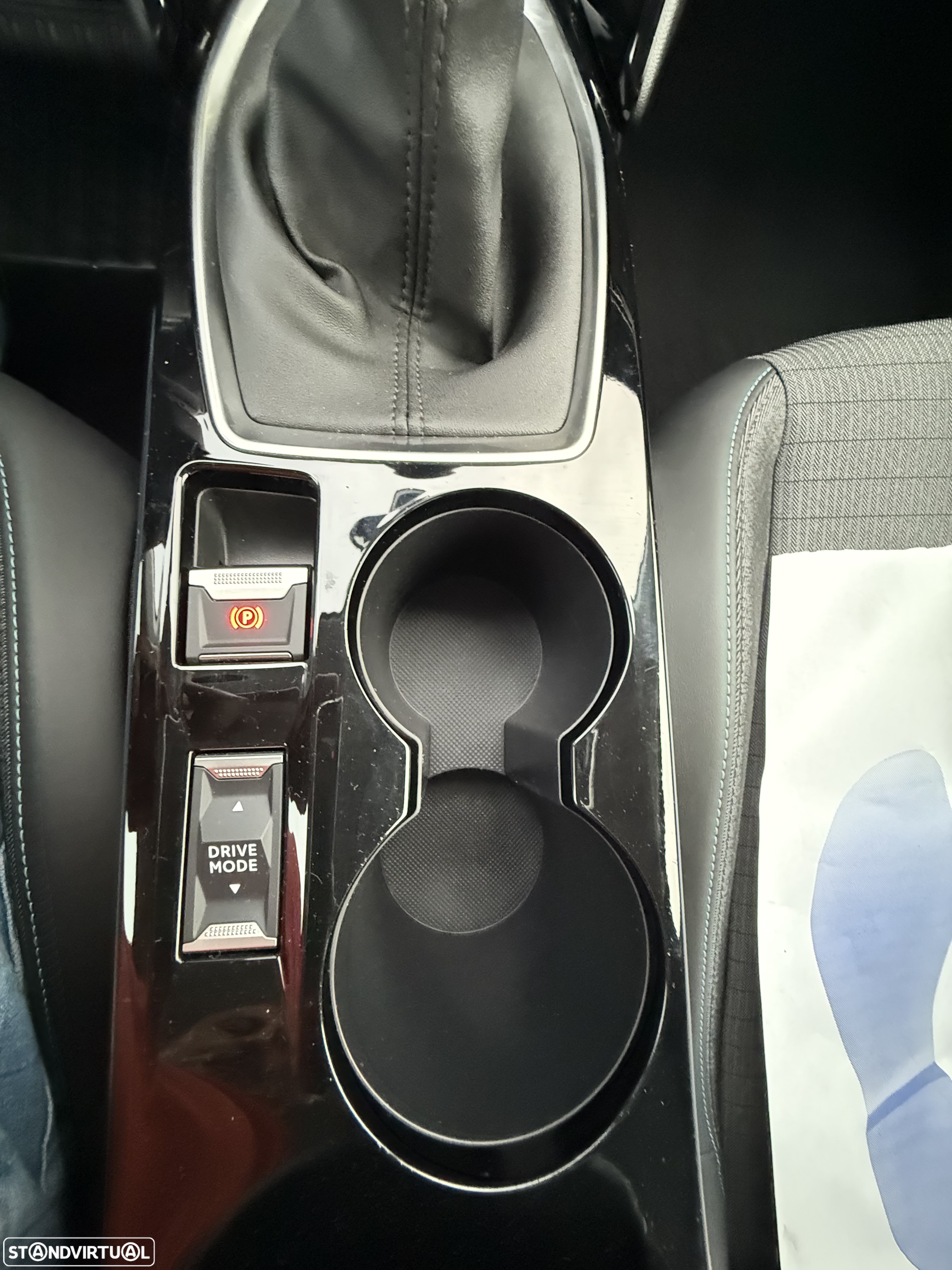 Peugeot 208 PureTech 100 Allure Pack - 24
