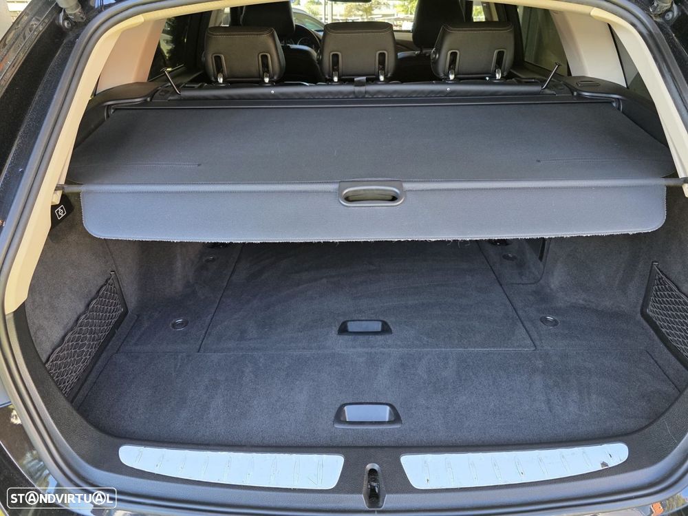 BMW 318 d Touring Line Sport Auto - 30