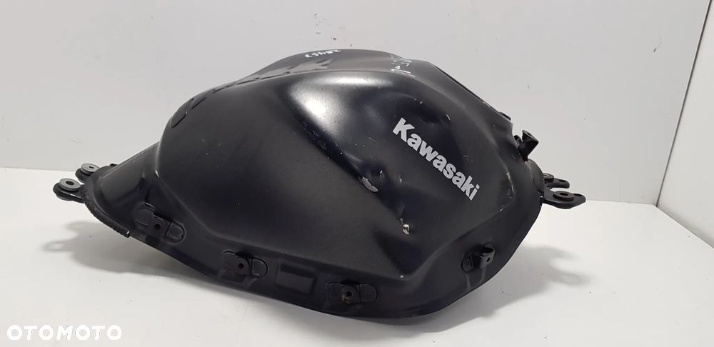 KAWASAKI Z650 Zbiornik Bak Paliwa - 4