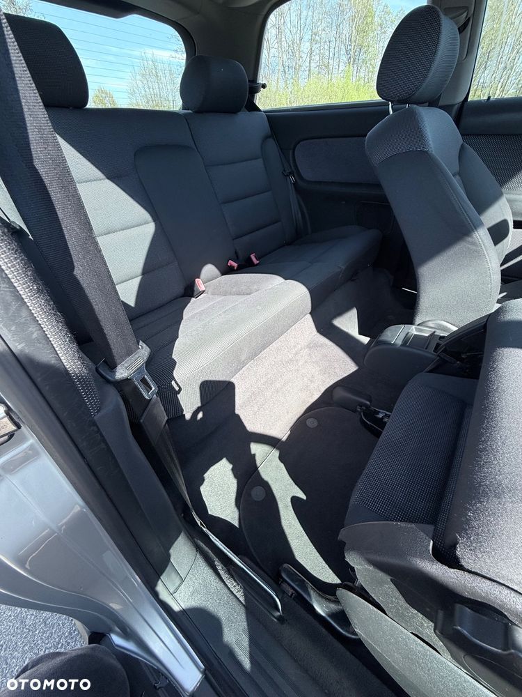 Audi A3 3-drzwiowe 1.6 Attraction - 16