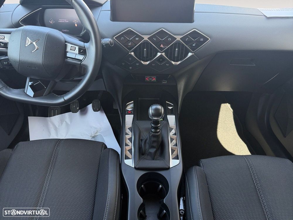 DS DS3 Crossback 1.2 PureTech Roofs of Paris - 11