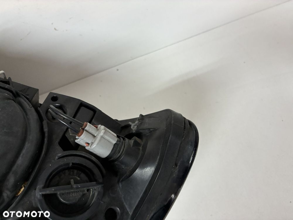 VOLVO S40 V50 LAMPA PRZÓD PRZEDNIA PRAWA  EUROPA 30678917 XENON SOCZEWKA - 12