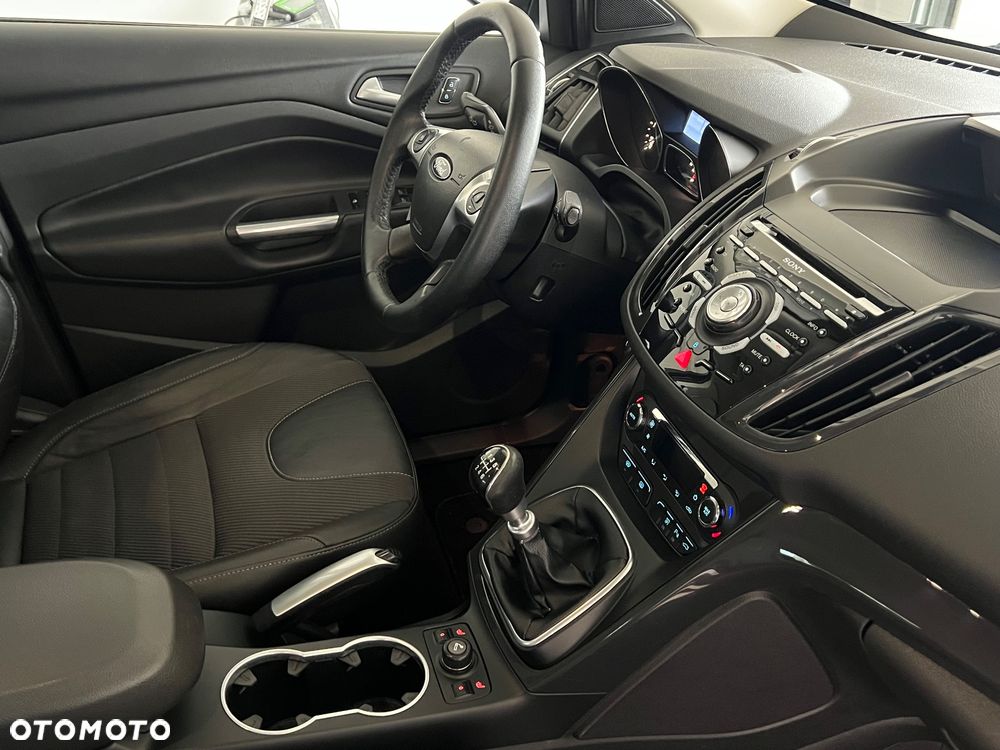 Ford Kuga 2.0 TDCi 4x4 Individual - 24