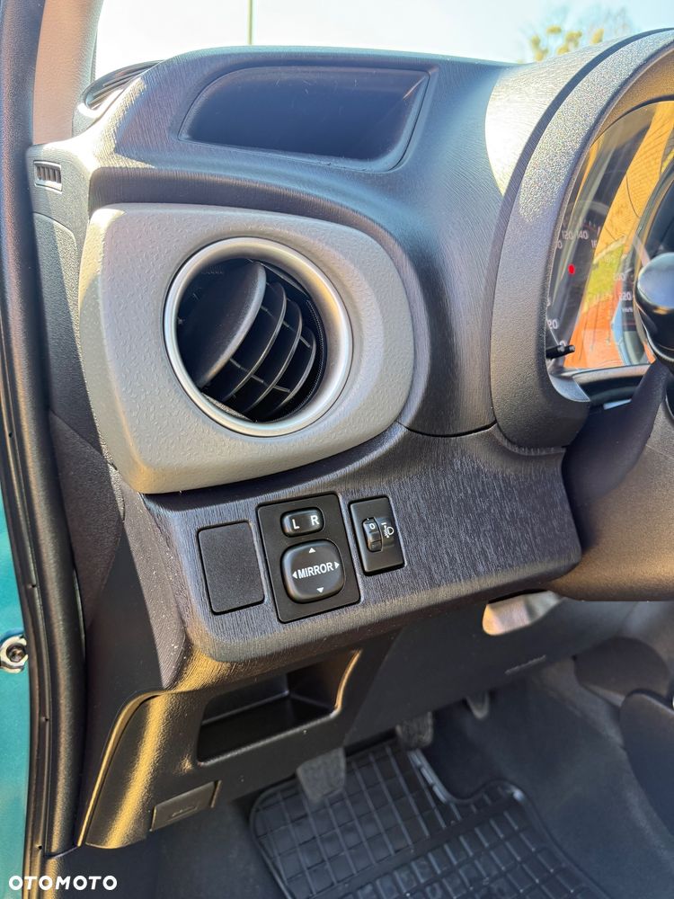 Toyota Yaris 1.33 VVT-i Edition 2014 - 22