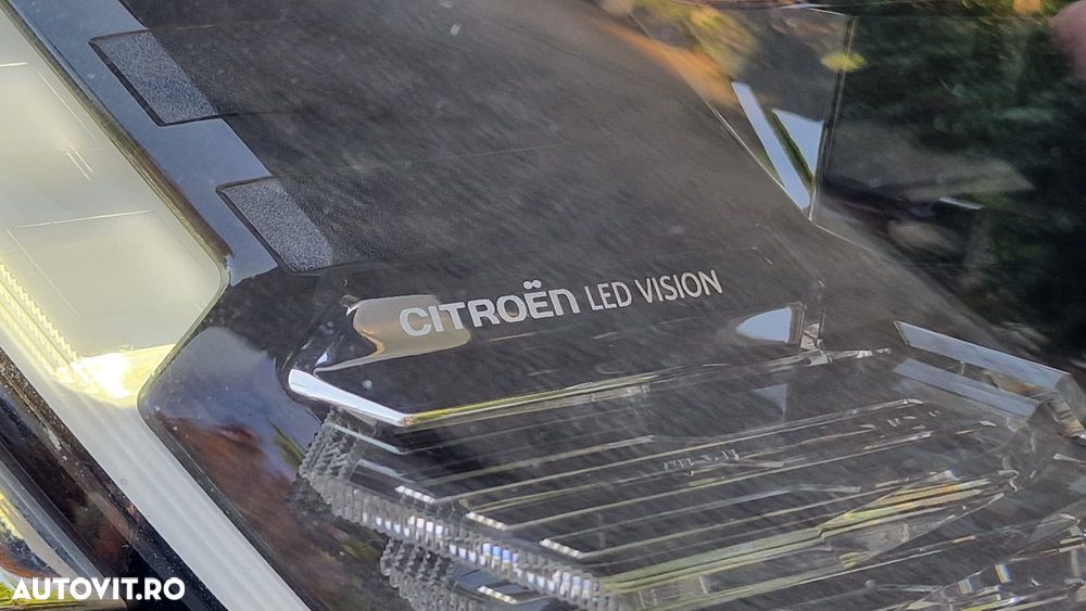 Citroën C4 PureTech 130 Stop&Start EAT8 SHINE - 13