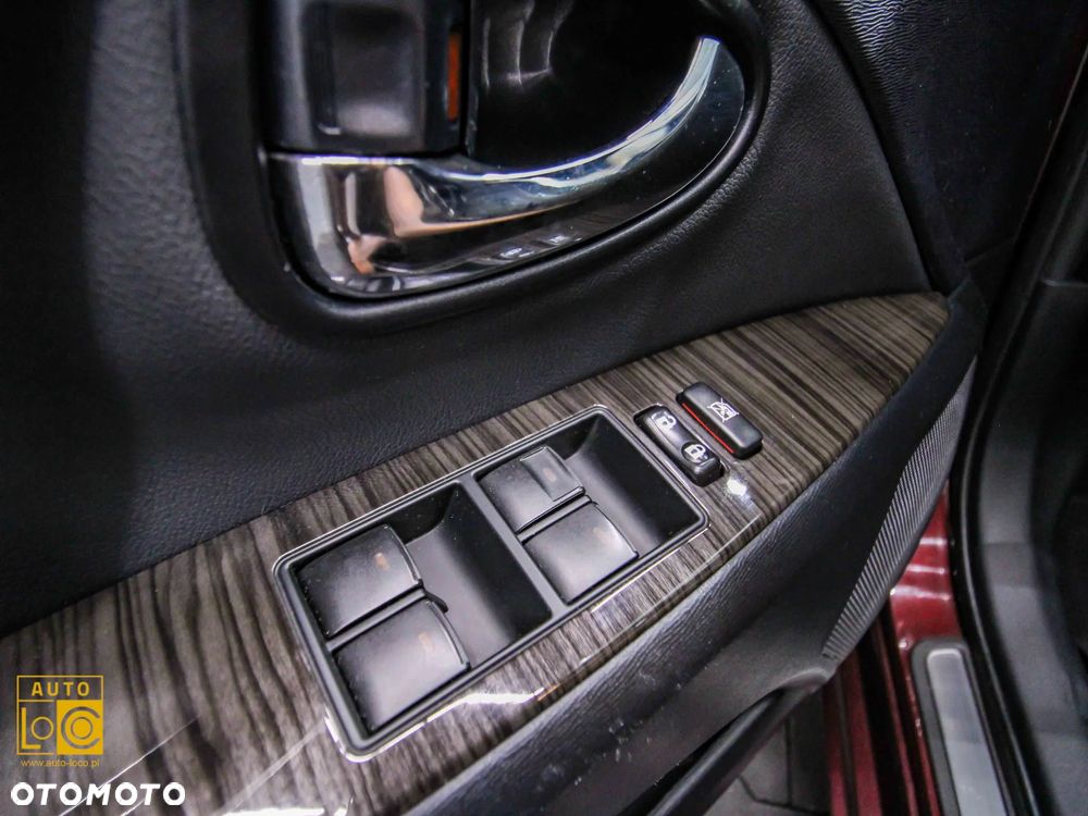 Toyota Avensis 2.0 D-4D Premium - 24