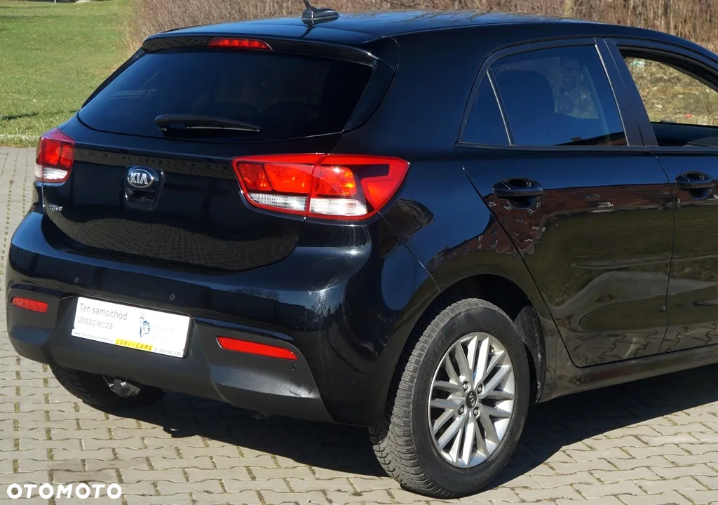Kia Rio - 13