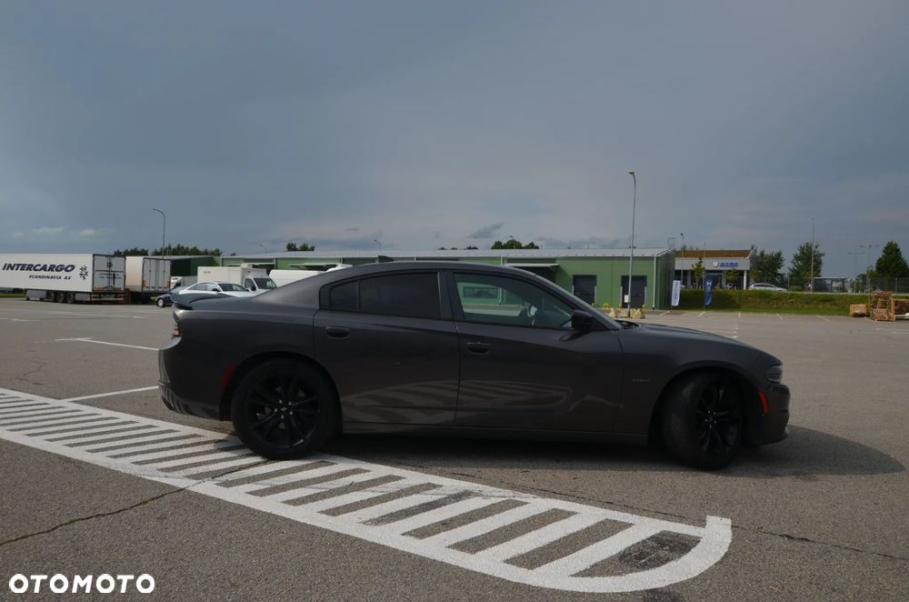 Dodge Charger 5.7 R/T - 25