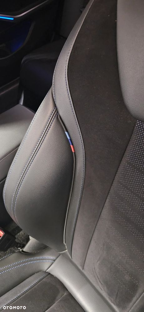 BMW Seria 3 320d Touring xDrive Edition M Sport Shadow - 39