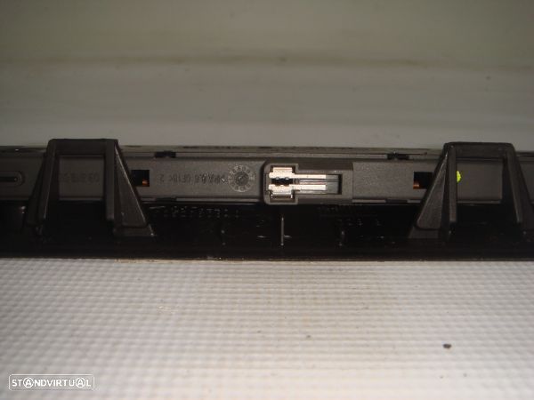 Farolim Stop Tampa Mala Centro Alfa Romeo 147 (937_) - 2