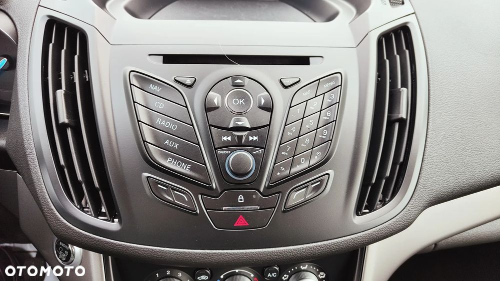 Ford Kuga 2.0 TDCi 2x4 Trend - 32