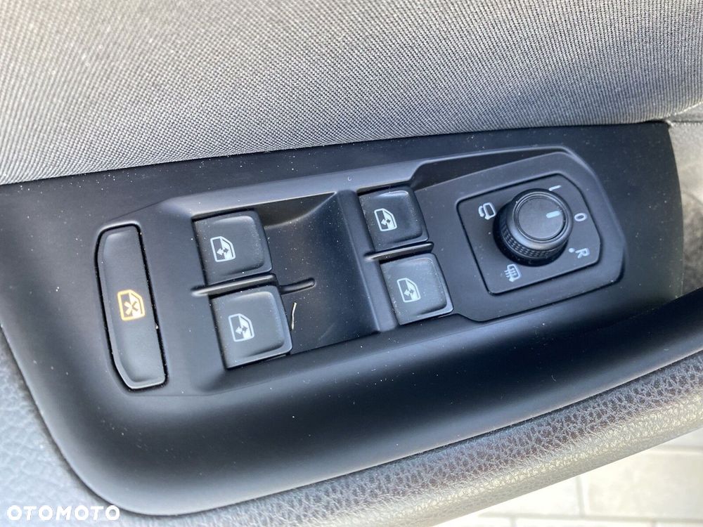 Volkswagen Passat - 9