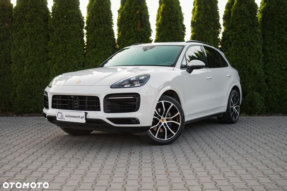Porsche Cayenne - 1