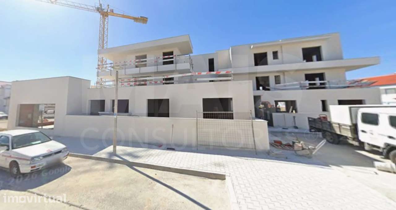 Apartamento T2 Novo com Garagem Privativa e Varanda Ampla em Ferrel... - Grande imagem: 4/4