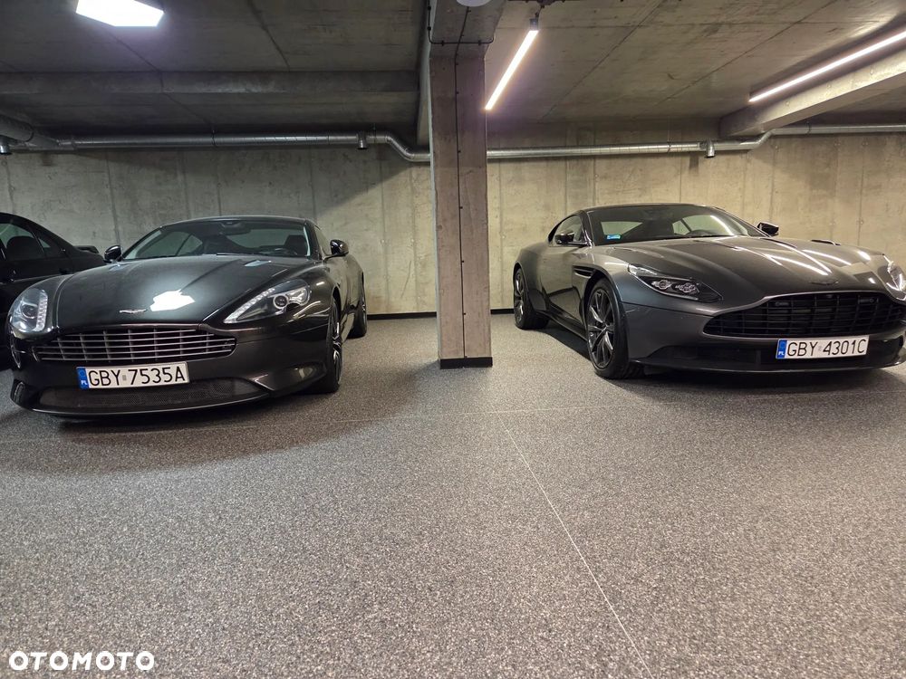 Aston Martin DB9 Touchtronic - 4