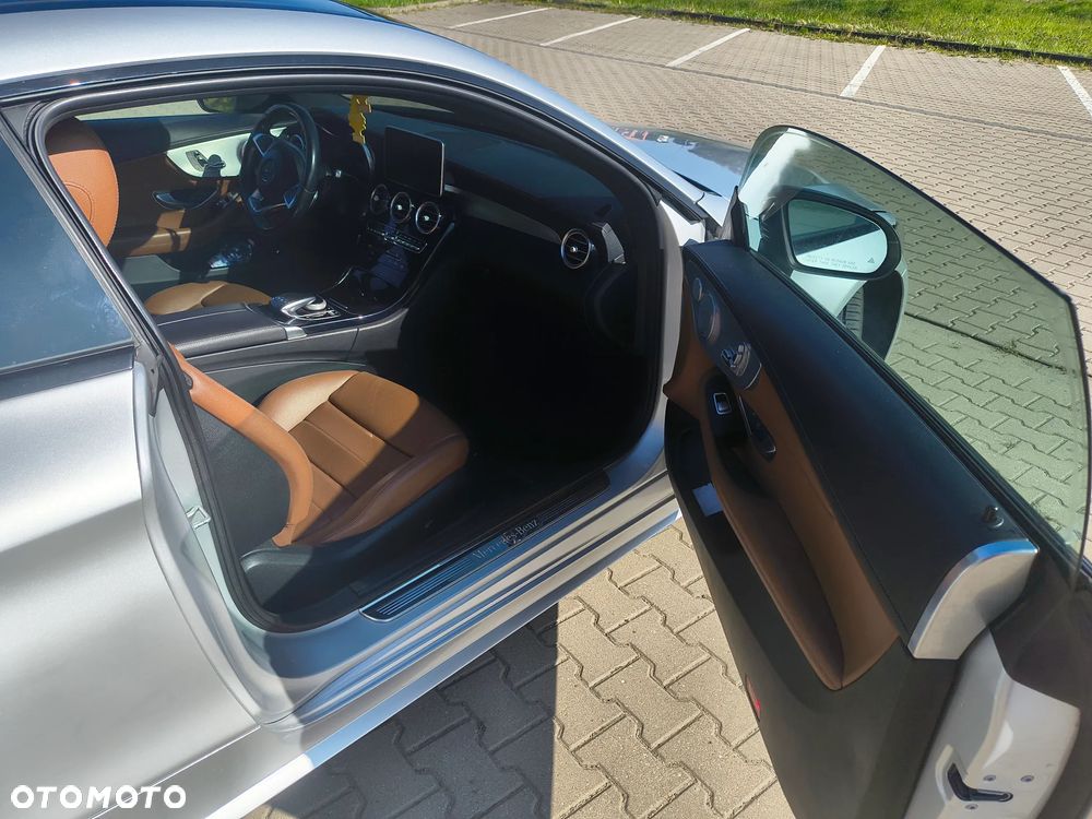 Mercedes-Benz Klasa C 300 7G-TRONIC AMG Line - 13