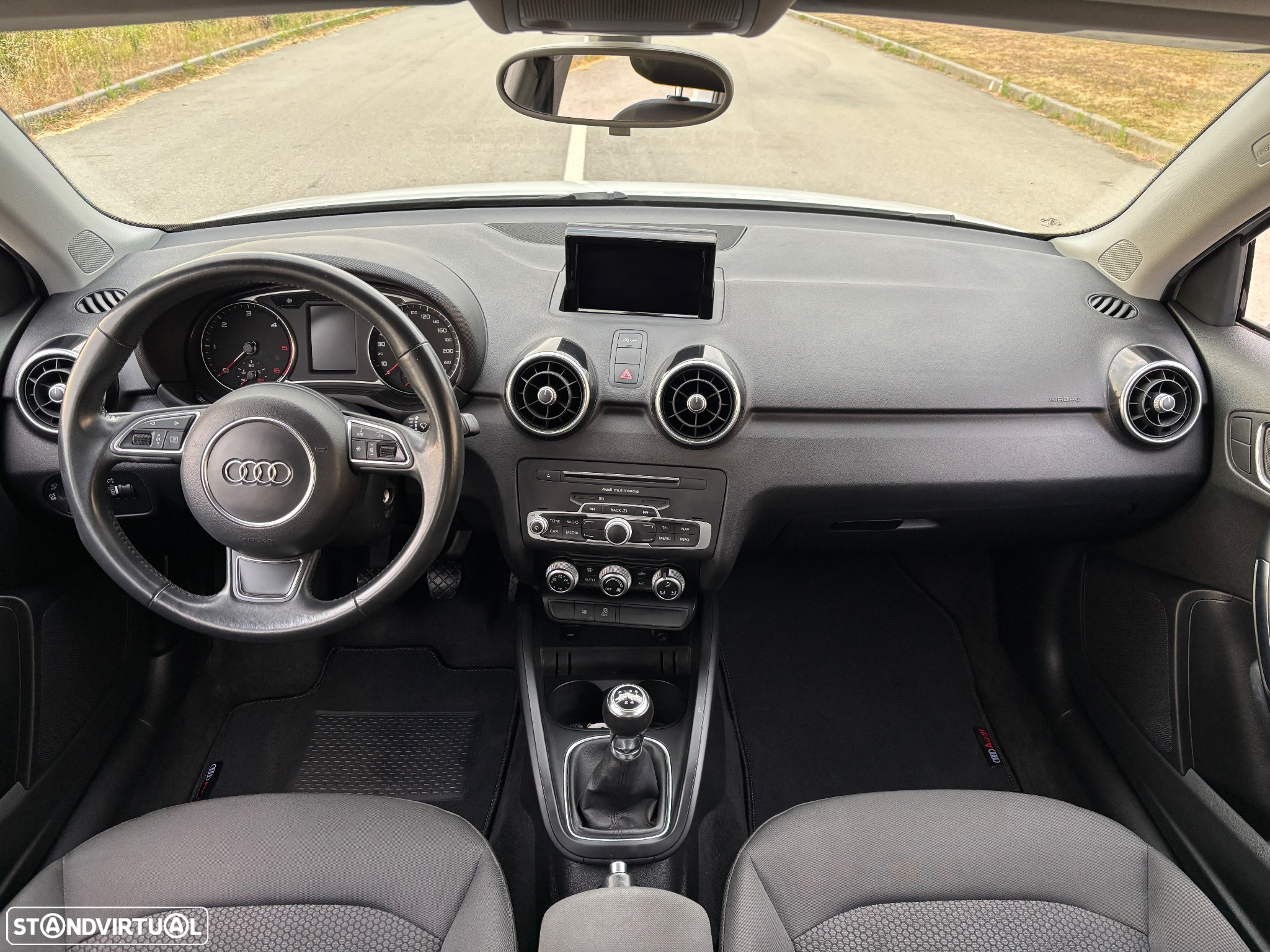 Audi A1 Sportback 1.4 TDI S-line - 23