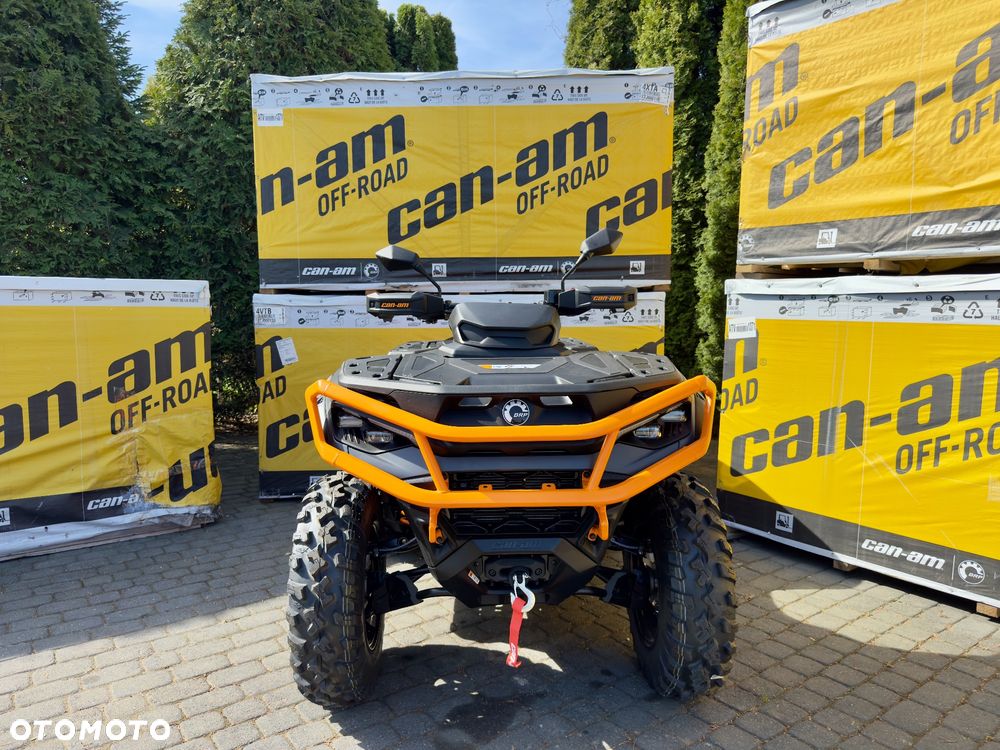 Can-Am Outlander - 2