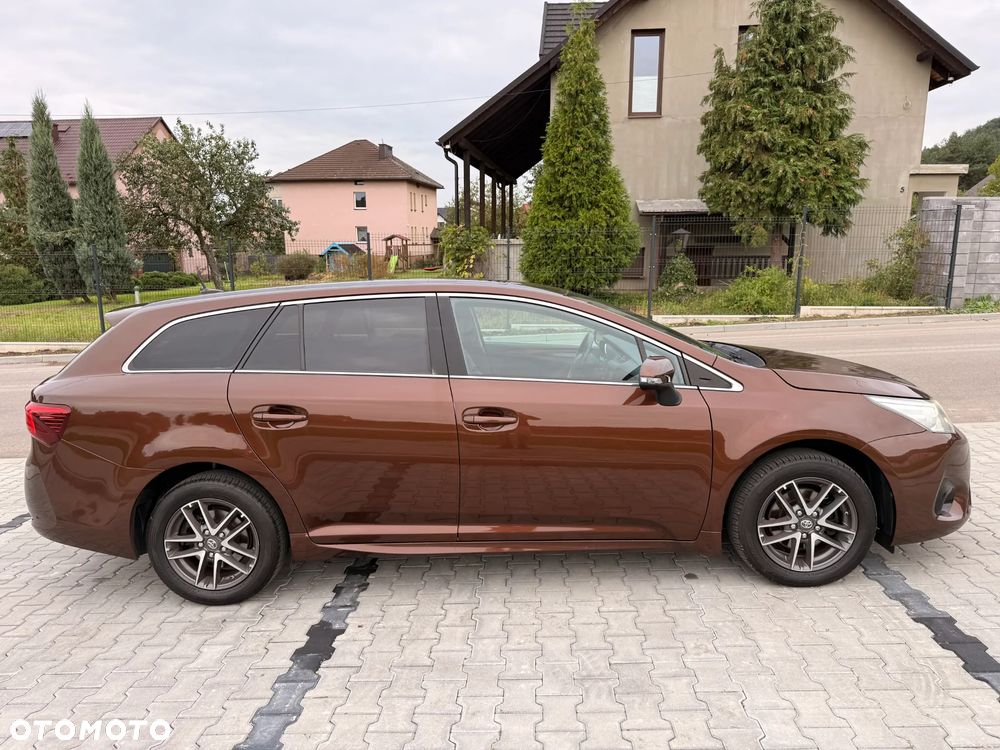 Toyota Avensis Touring Sports 1.8 Edition S+ - 9